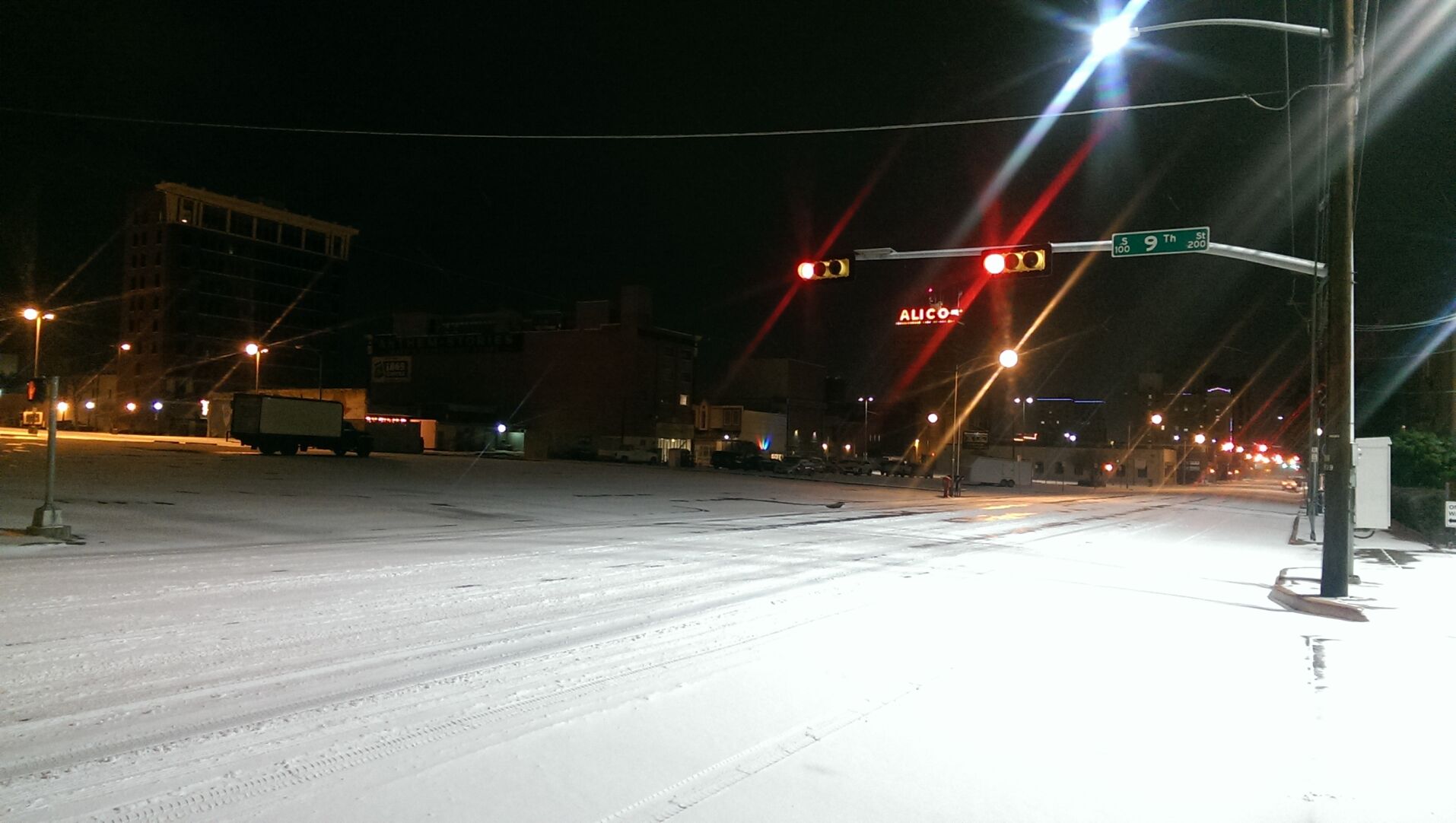 Trib - Franklin Avenue snow